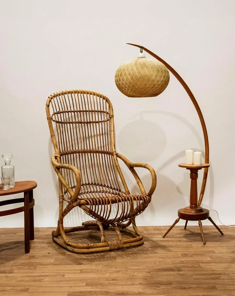 Ernest, le fauteuil en rotin N°195