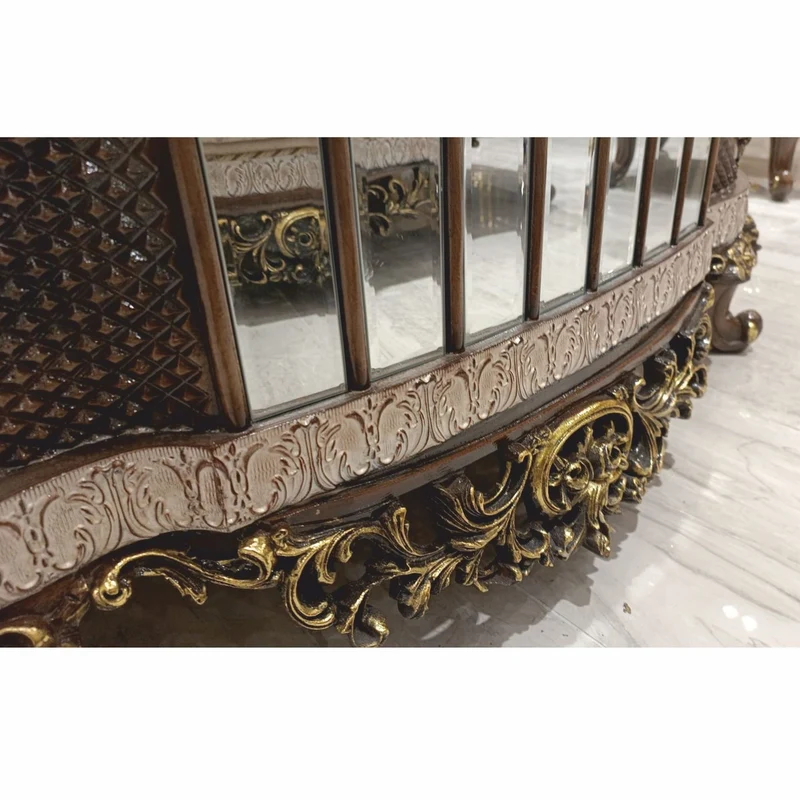 Casa Padrino Luxus Barock Couchtisch Beige / Braun / Gold 125 cm - Barockstil Wohnzimmer Möbel
