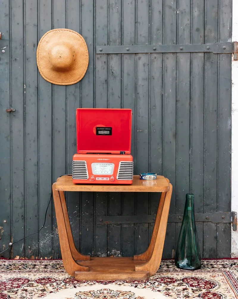 Francine, la table d'appoint en bois N°273