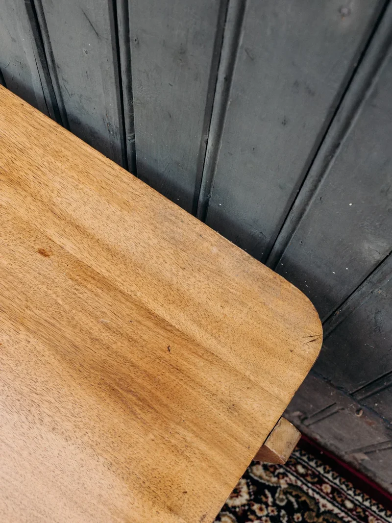 Francine, la table d'appoint en bois N°273