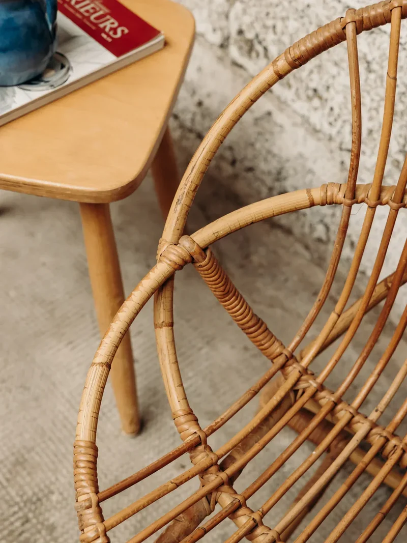 Ernest, le fauteuil en rotin N°196