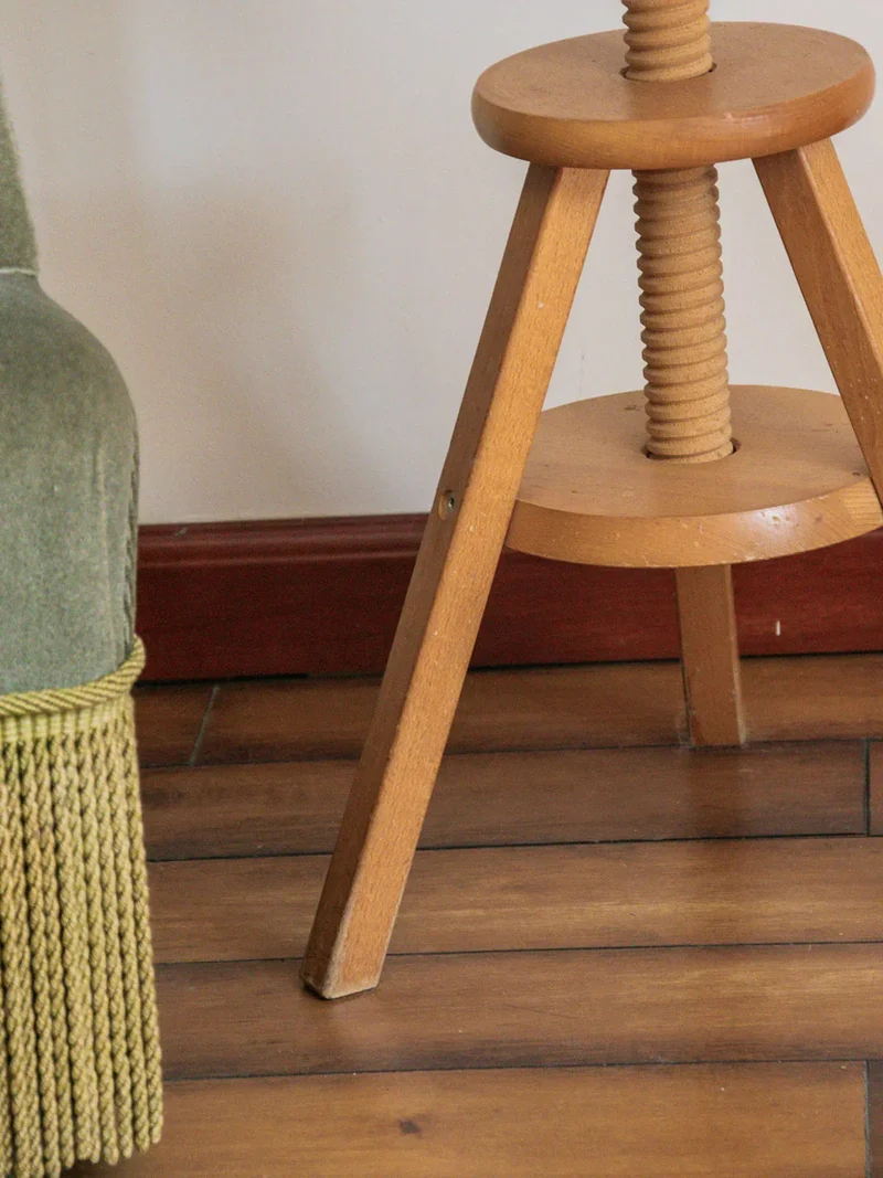 Axel, le tabouret en bois N°484