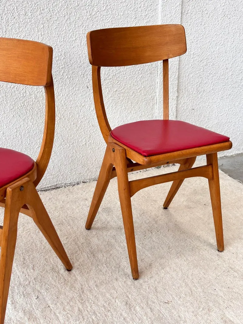 Alma, la paire de chaises en bois N°681