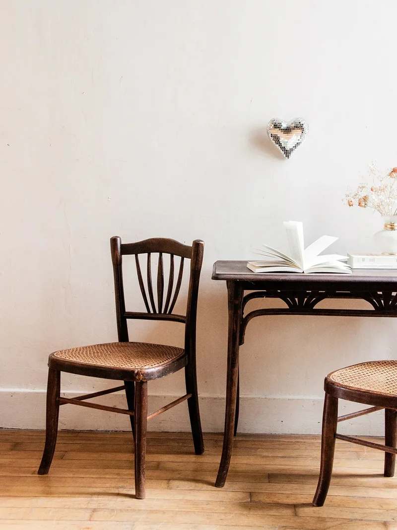 Ange, l'ensemble 1 table et 2 chaises Baumann N°1
