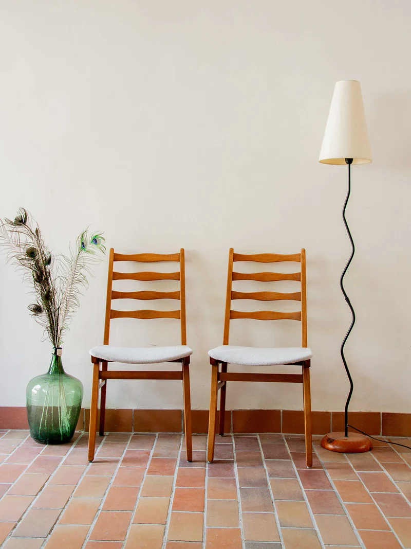 Alma, le lot de 4 chaises en bois N°455