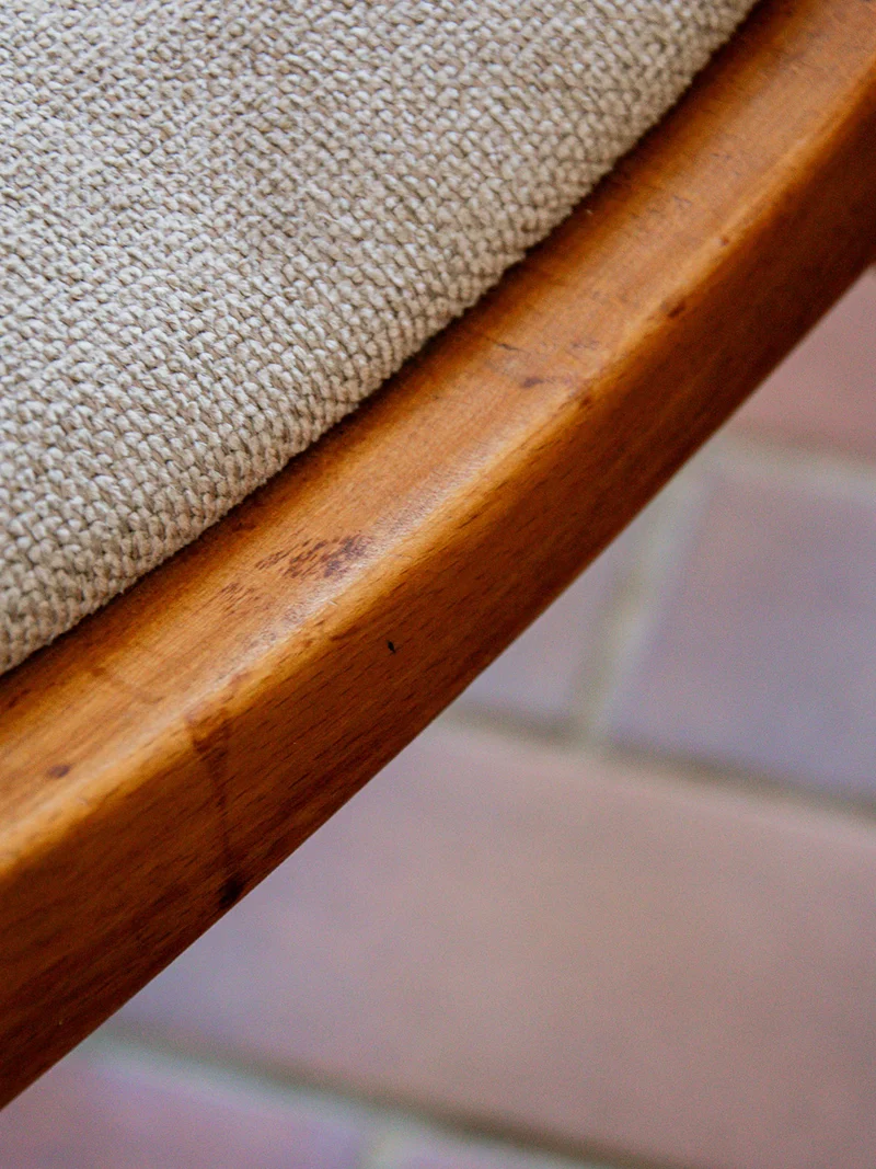 Alma, le lot de 4 chaises en bois N°455