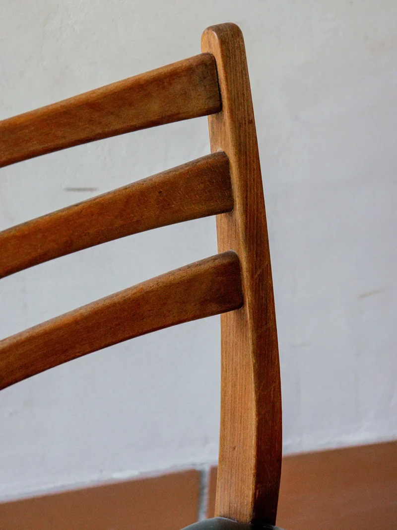 Alma, la chaise en simili cuir N°450