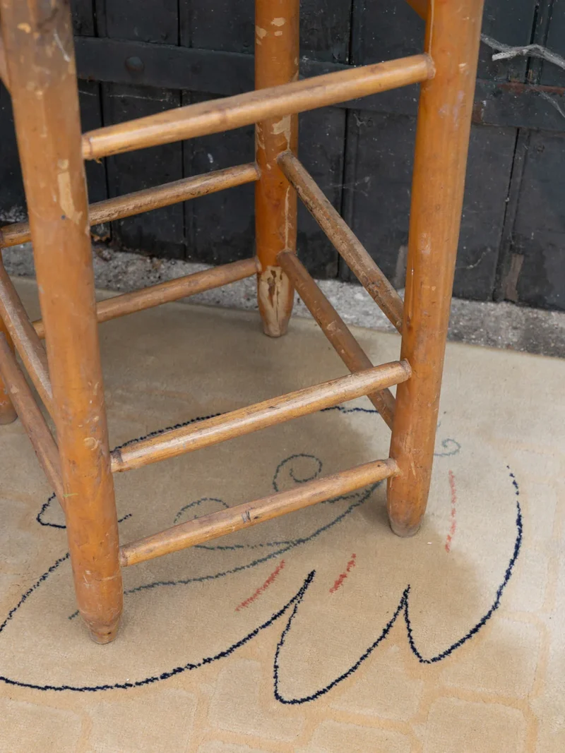 Gaston, le tabouret de bar en bois et paille N°90