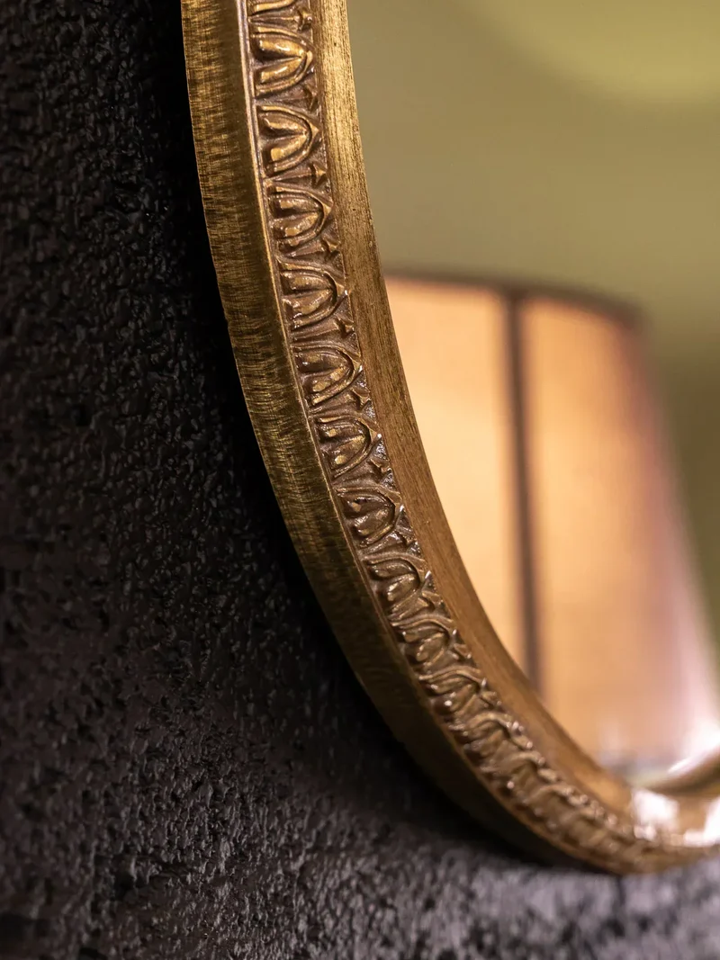 Georges, le miroir en bronze N°612