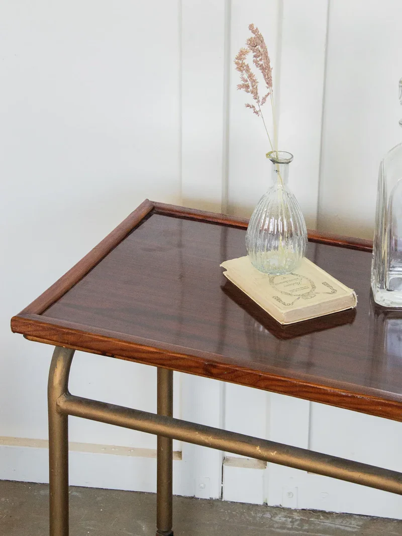 Anouk, la desserte en formica N°123