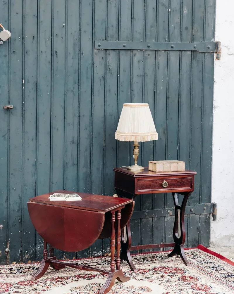 Odile, la table de chevet en bois N°431