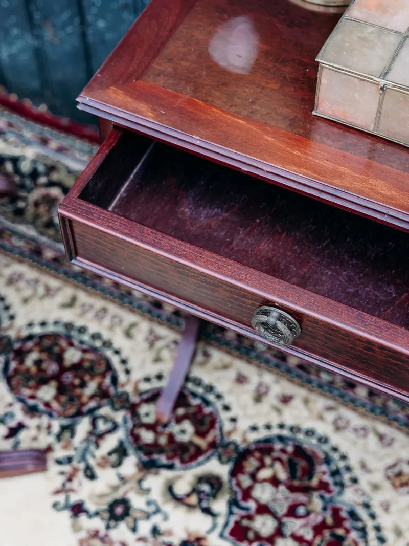 Odile, la table de chevet en bois N°431