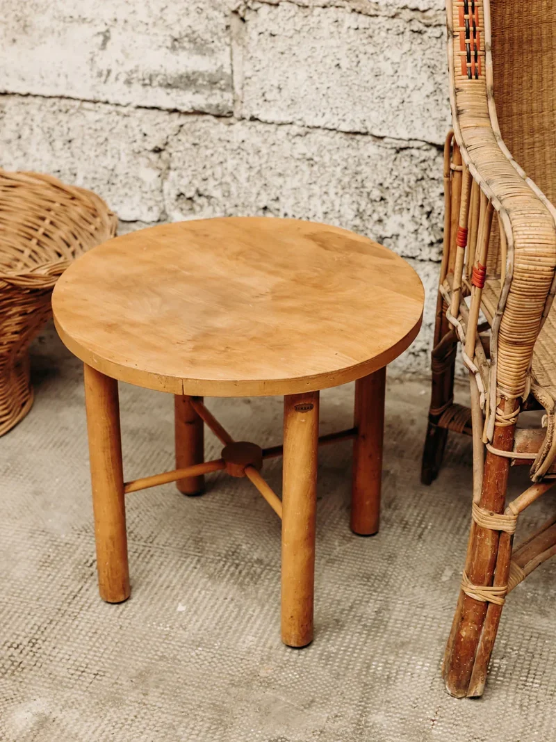 Hanna, la table d'appoint ronde N°514