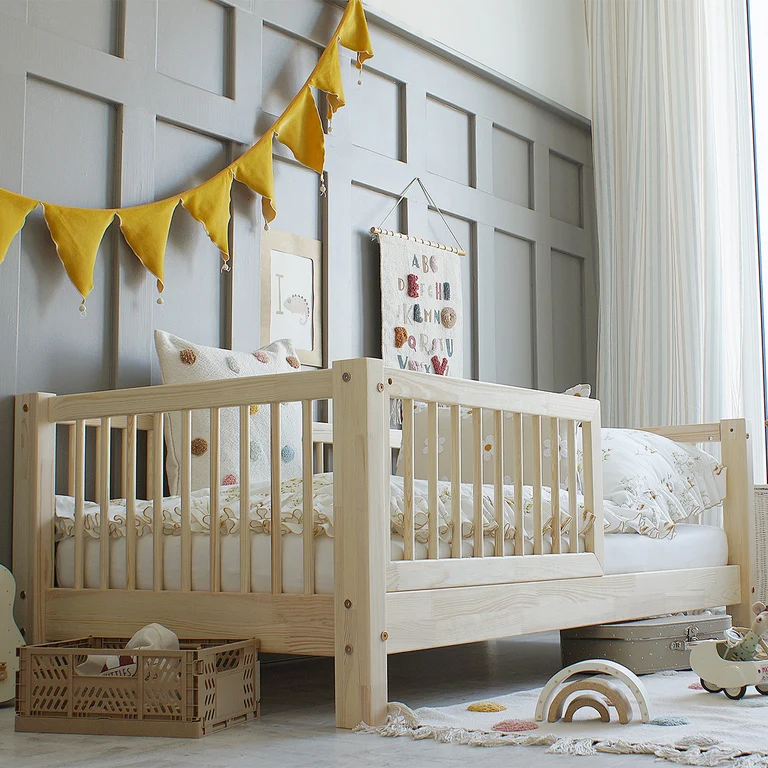 Lit 90x190 barrière et sommier inclus pieds 10 cm Sybil Bois
