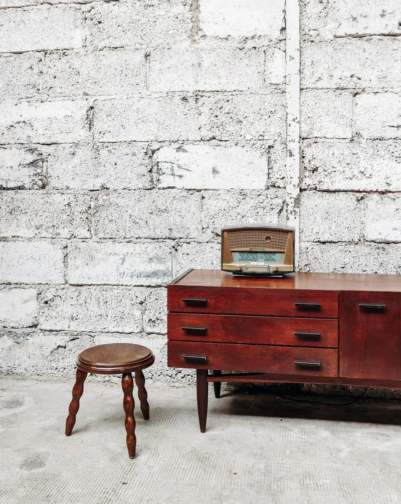 Regis, le petit tabouret en bois N°480