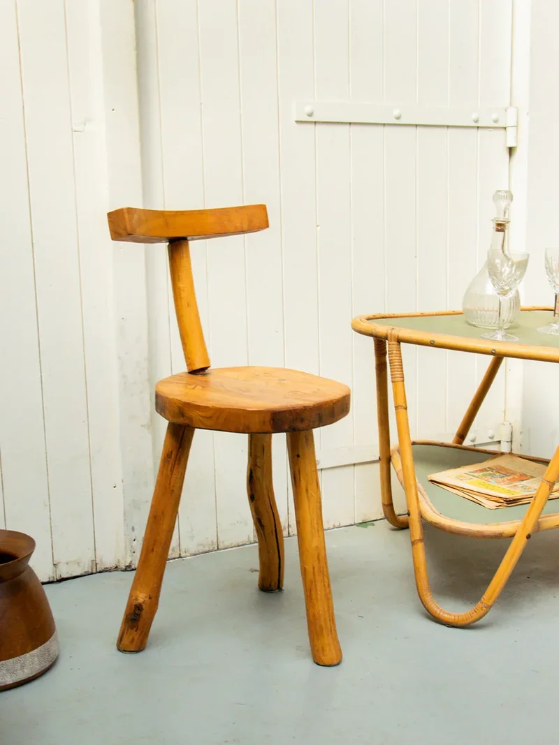 Regis, le tabouret en bois N°446