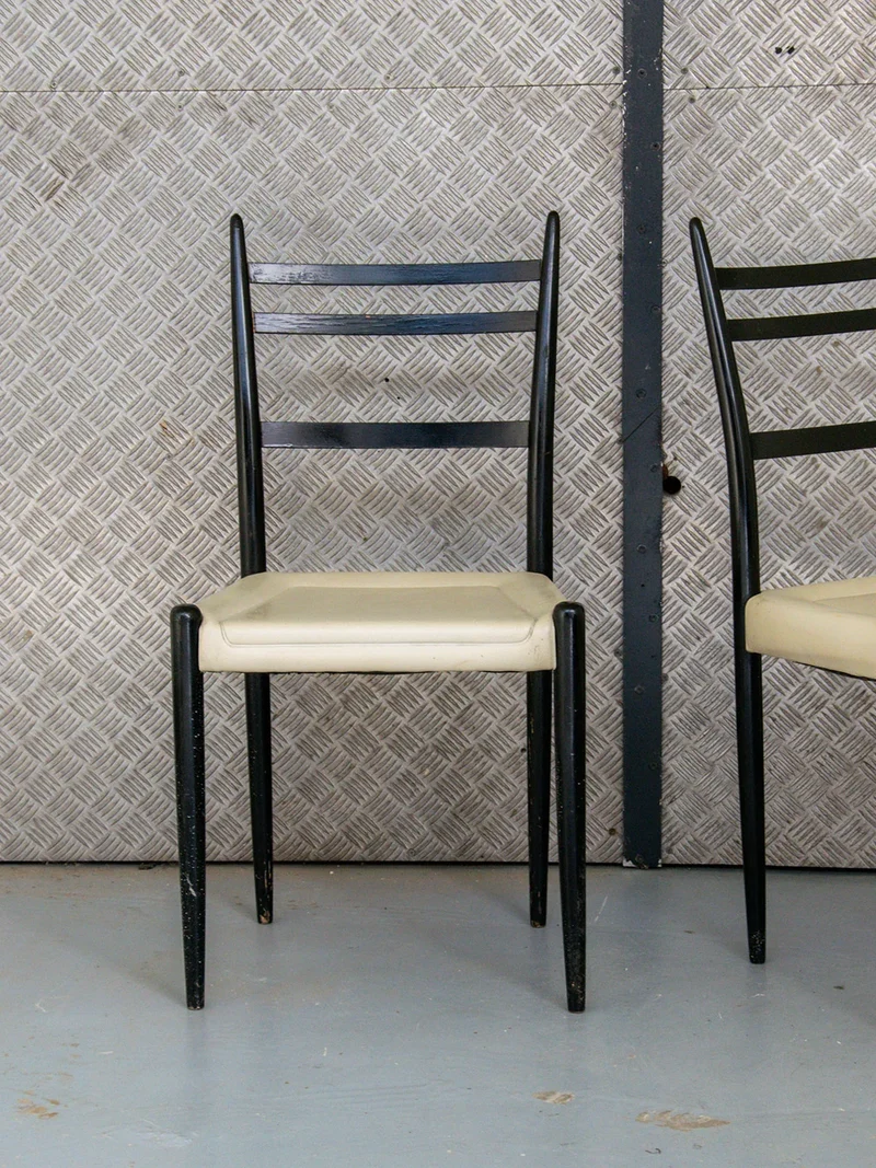 Alma, le lot de 6 chaises en bois N°308
