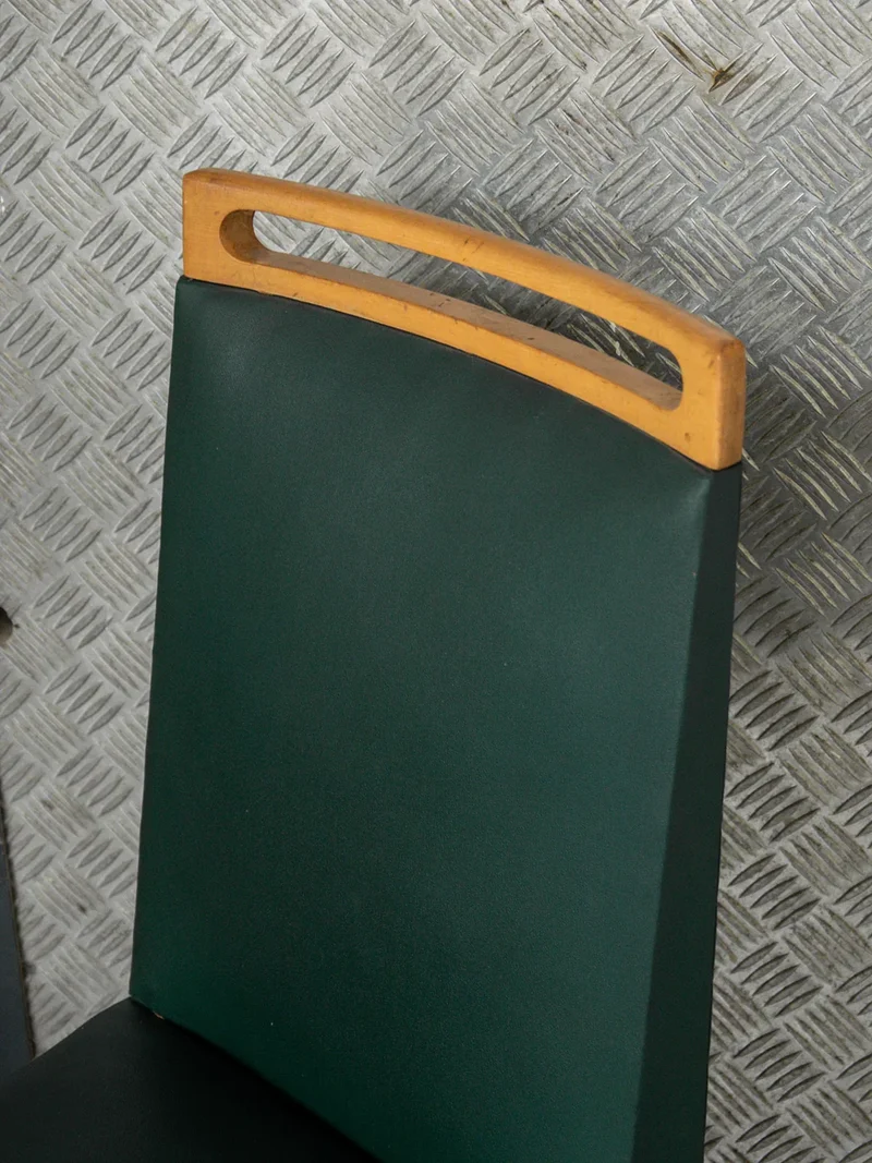 Alma, la paire de chaises en bois N°311