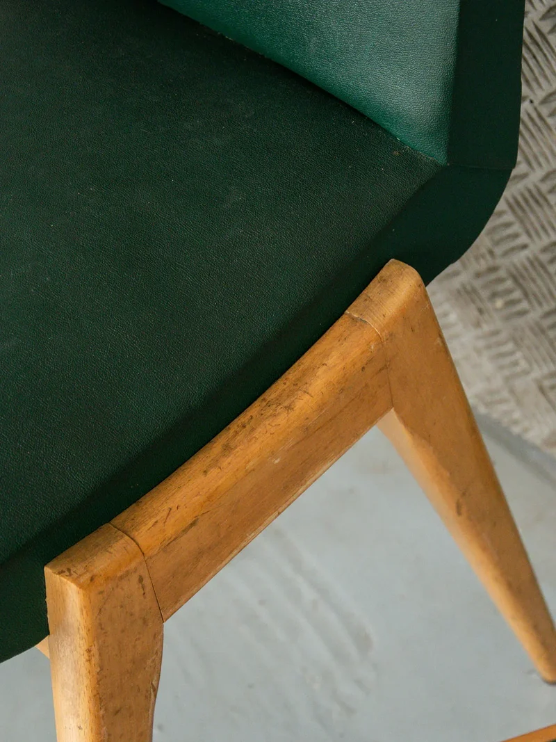 Alma, la paire de chaises en bois N°311