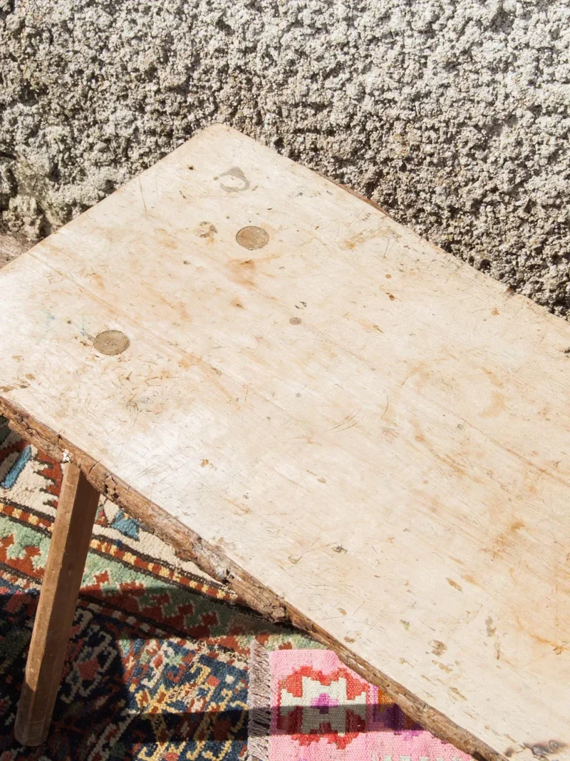 Francine, la table d'appoint brutaliste N°377
