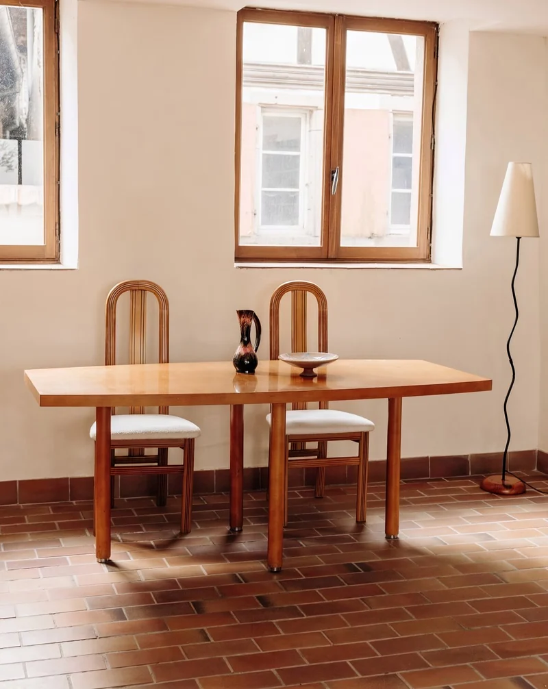 Karla, la table à manger en bois N°107