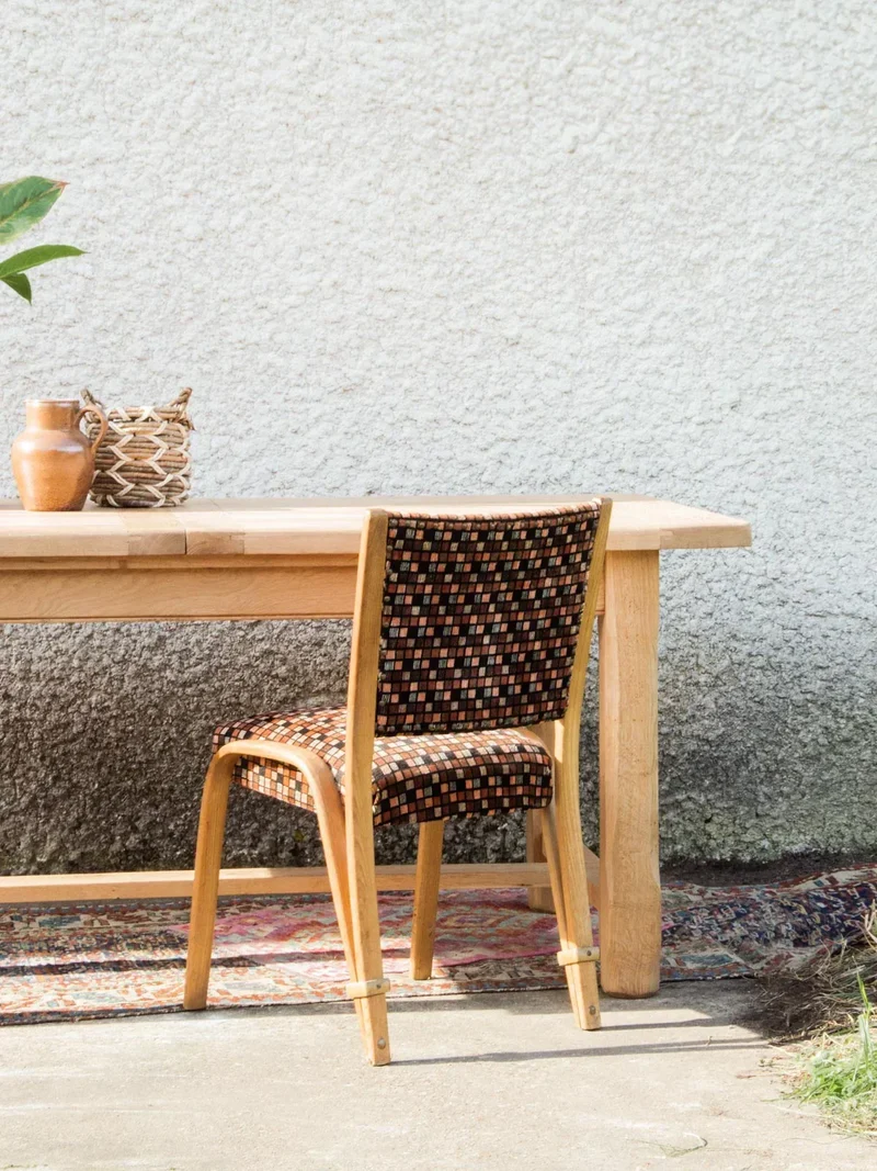 Alma, la chaise à carreaux N°323