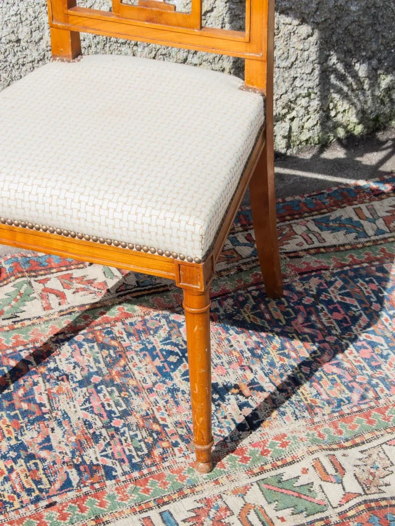 Claude, la chaise en bois N°581