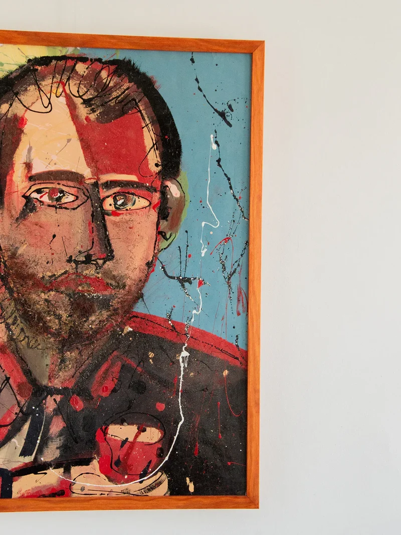 Nina, le portrait en bleu et rouge N°137
