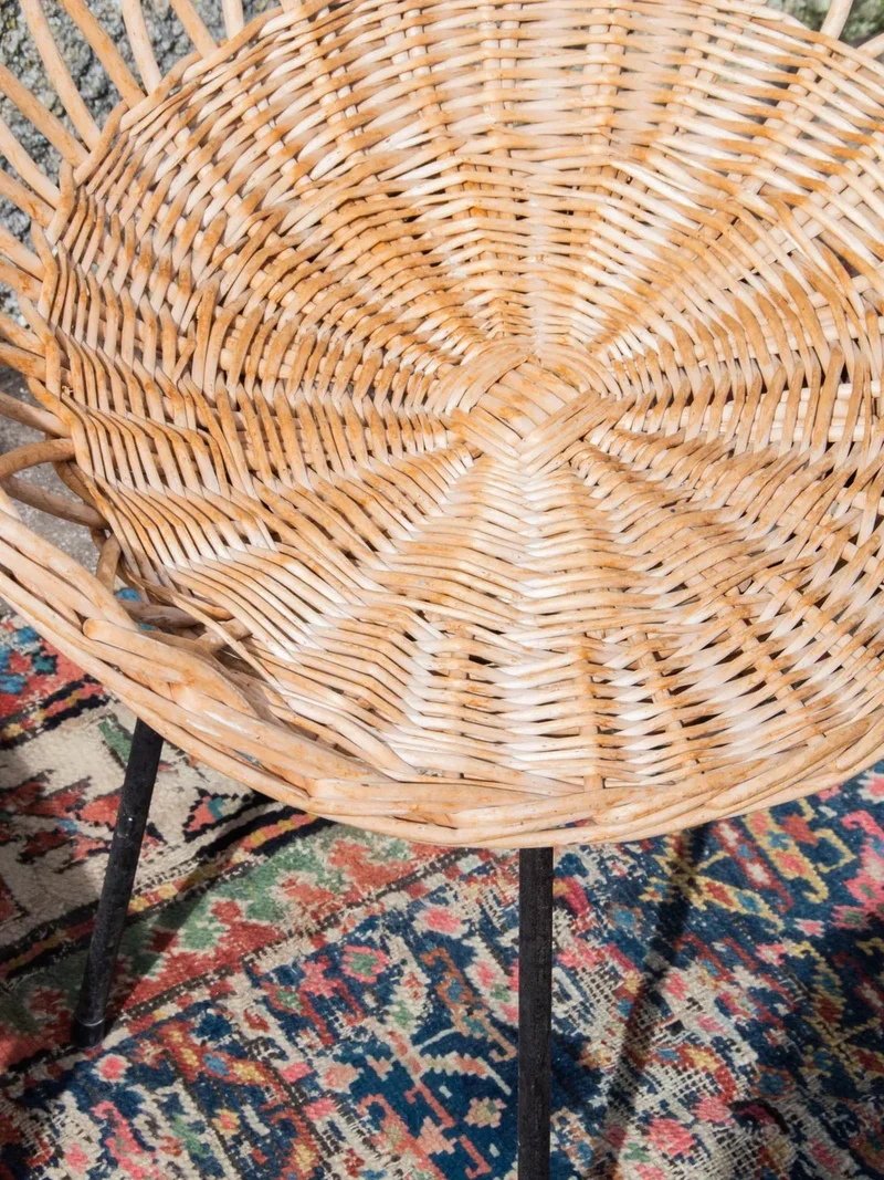 Ernest, le fauteuil en rotin N°183