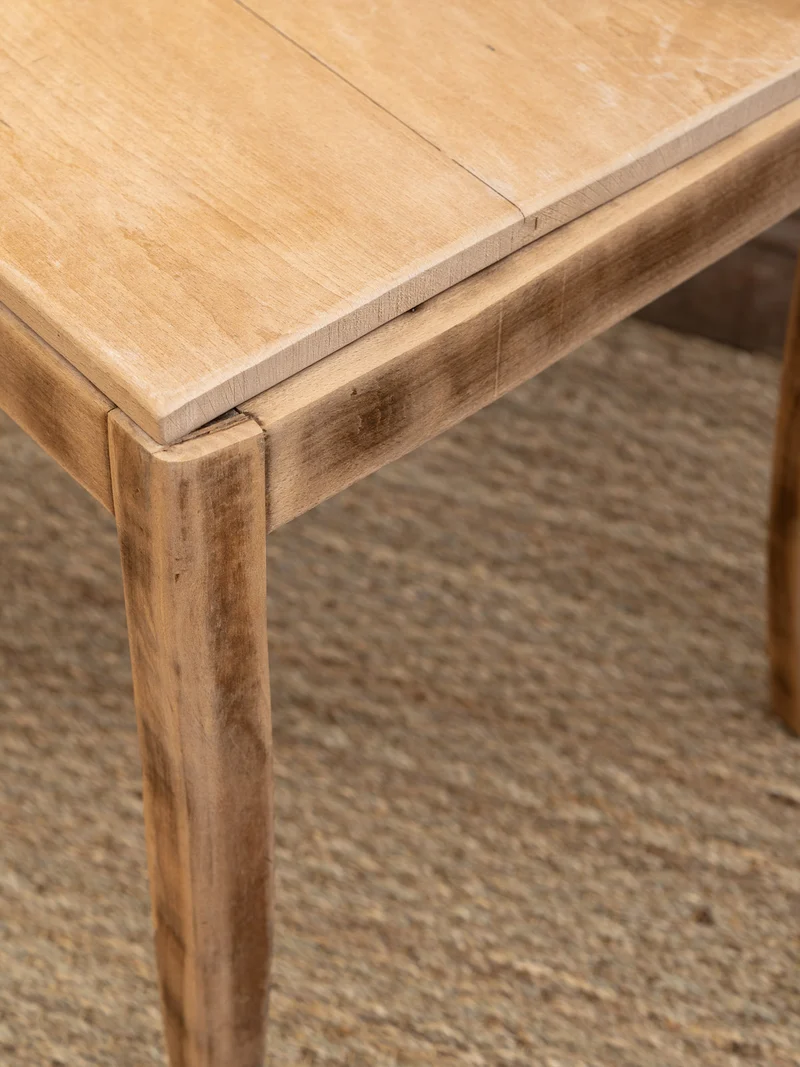 Claude, la paire de chaises en bois N°470