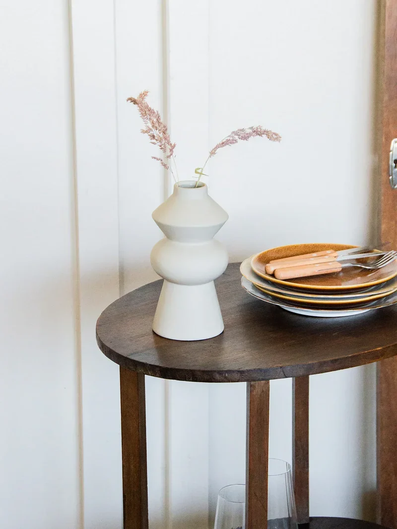Francine, la table d'appoint en bois N°369