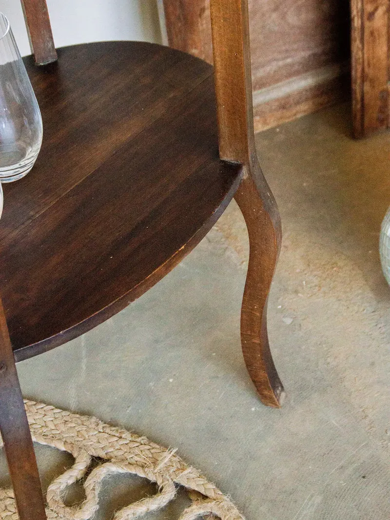 Francine, la table d'appoint en bois N°369