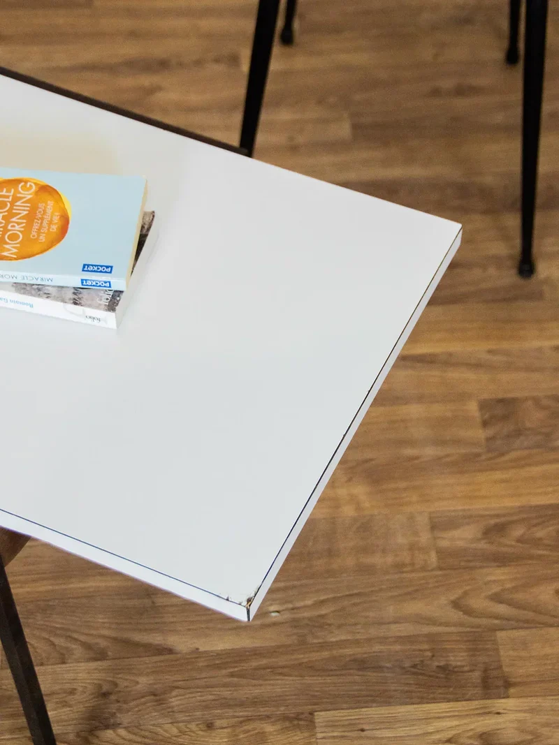 Donna, la table basse en bois N°115