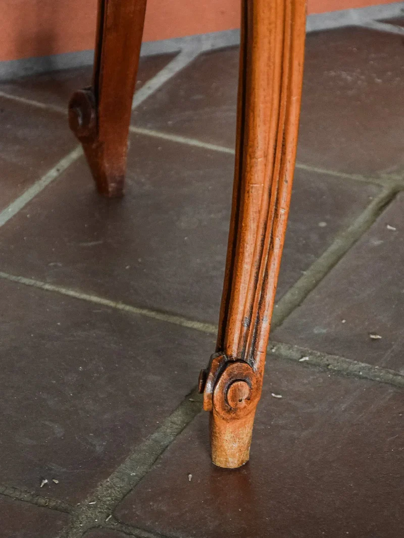 Odile, la table de chevet en bois N°374