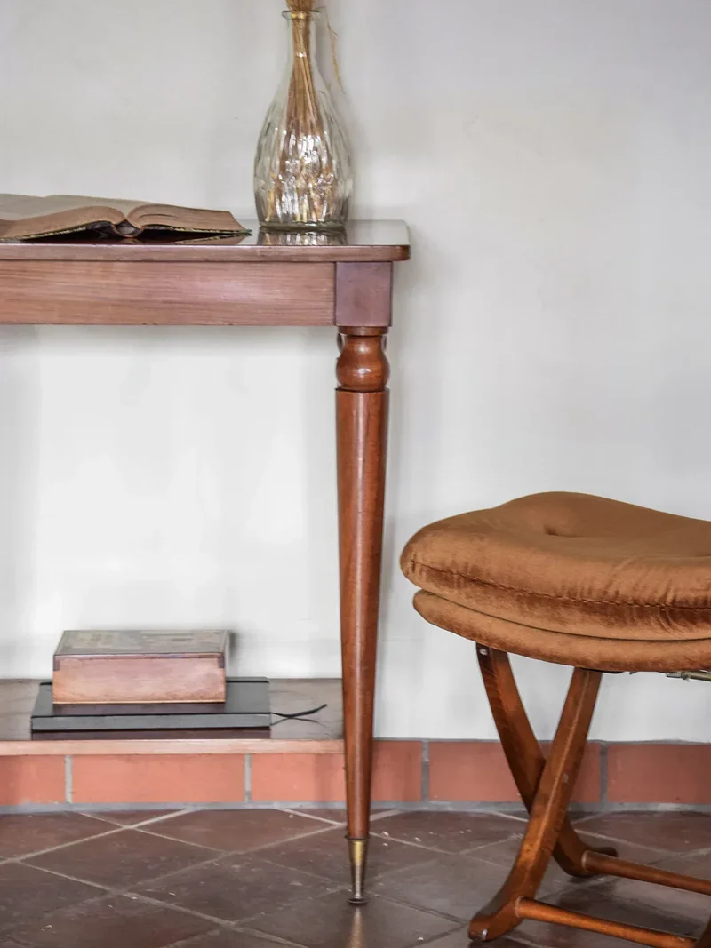 Francine, la table d'appoint en bois N°191