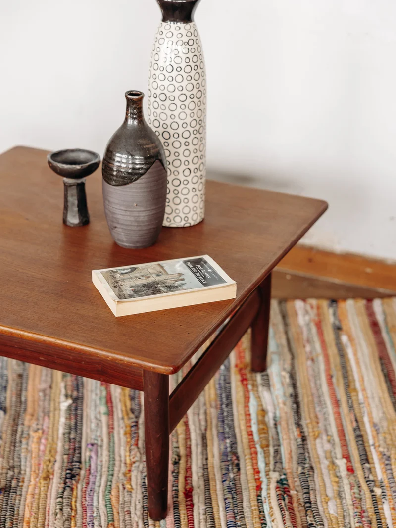 Donna, la table basse en teck N°222