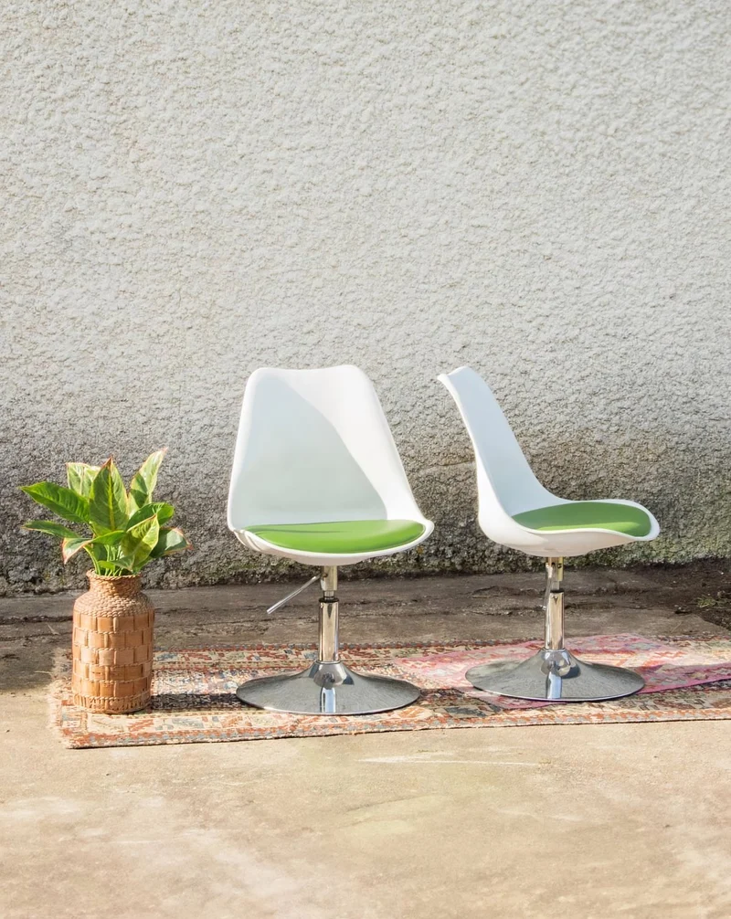 Alma, la chaise tulipe blanche et verte N°294