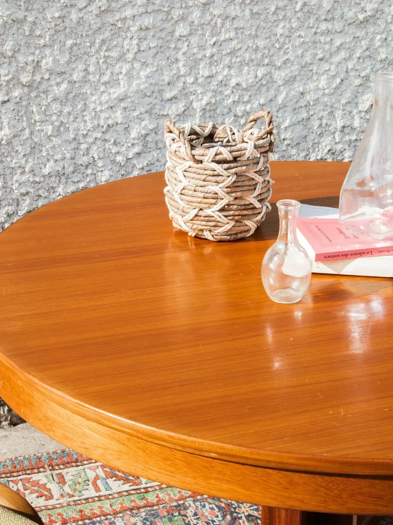 Karla, la table à manger Baumann N°351