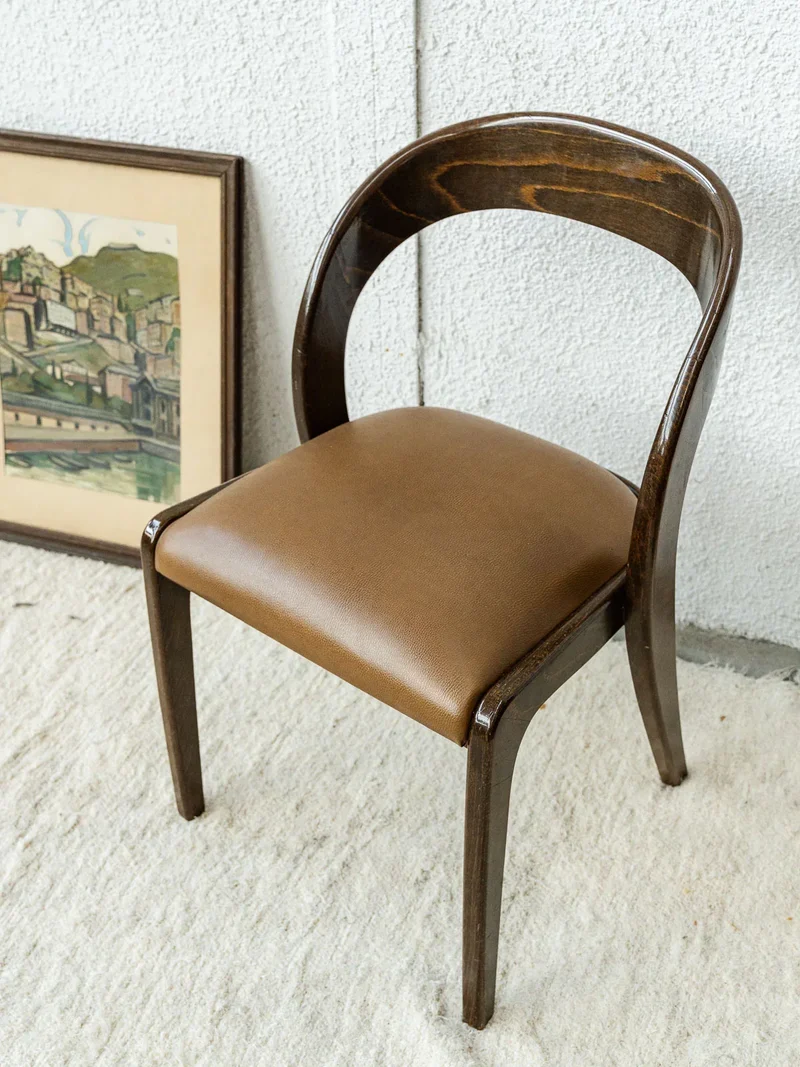 Alma, le lot de 2 chaises Baumann N°247