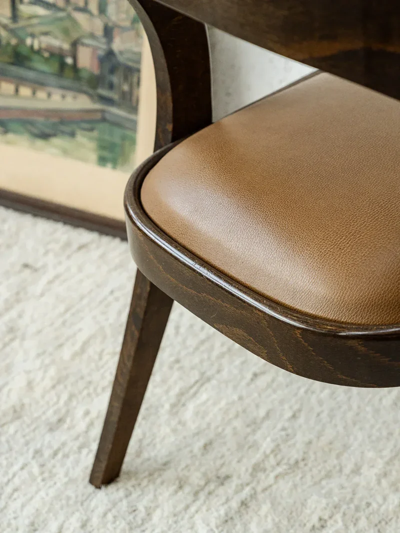 Alma, le lot de 2 chaises Baumann N°247