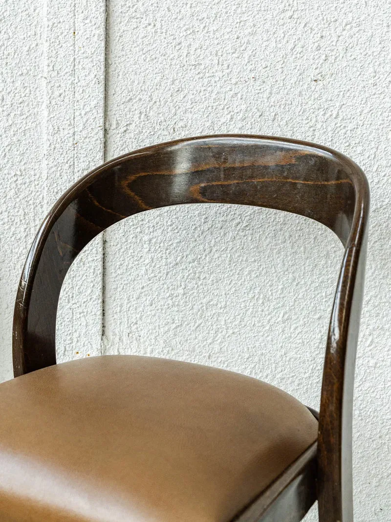 Alma, le lot de 2 chaises Baumann N°247