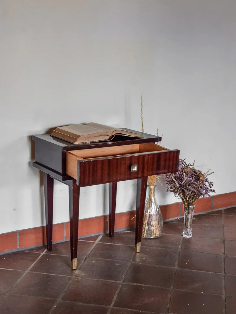 Maïa, la table de chevet en bois N°95