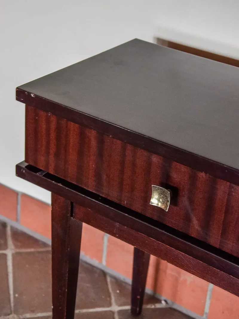 Maïa, la table de chevet en bois N°95