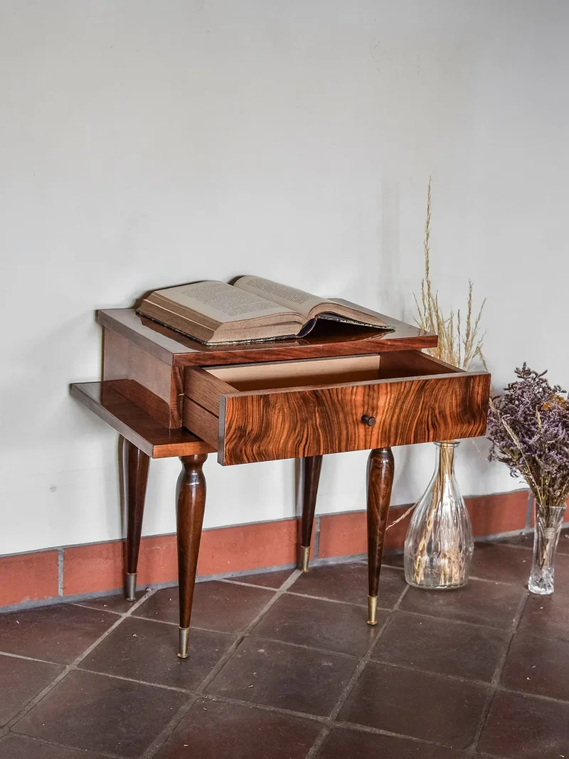 Maïa, la table de chevet bois N°96
