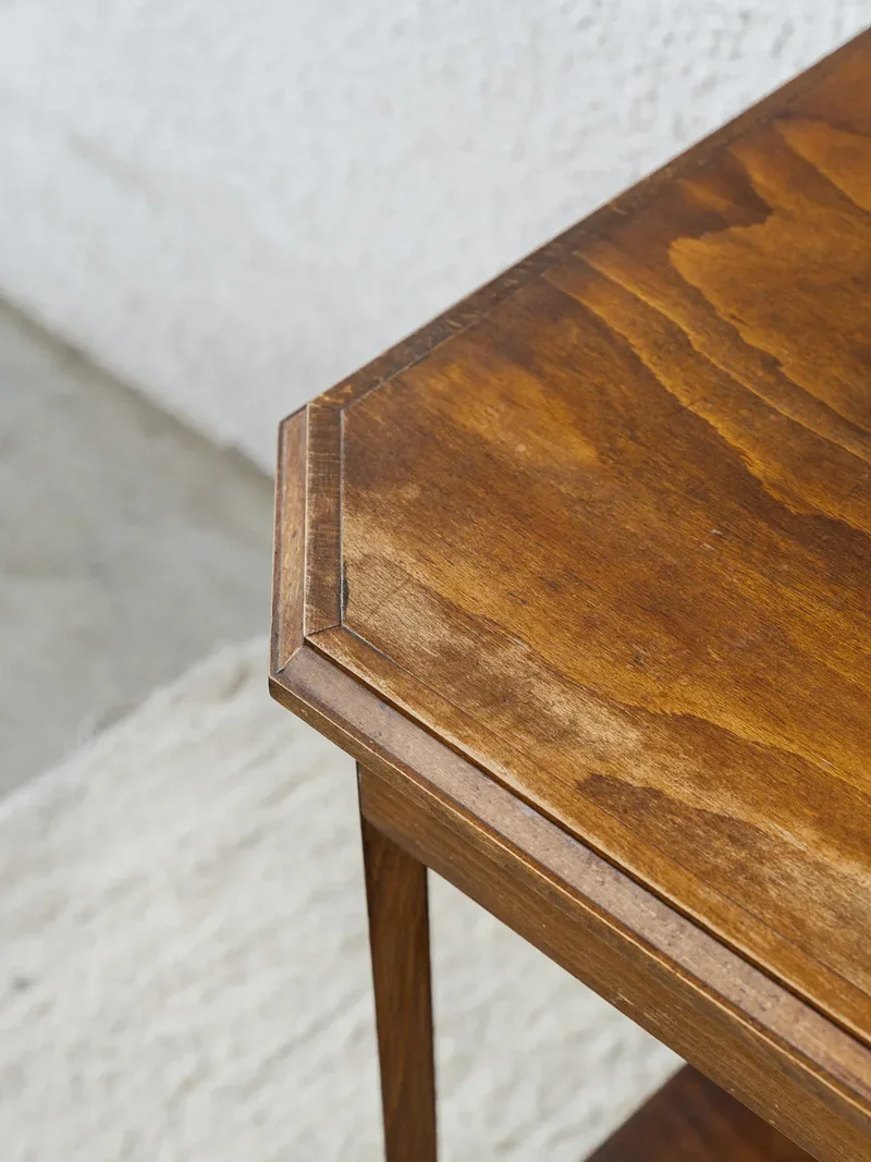Francine, la table d'appoint en bois N°217