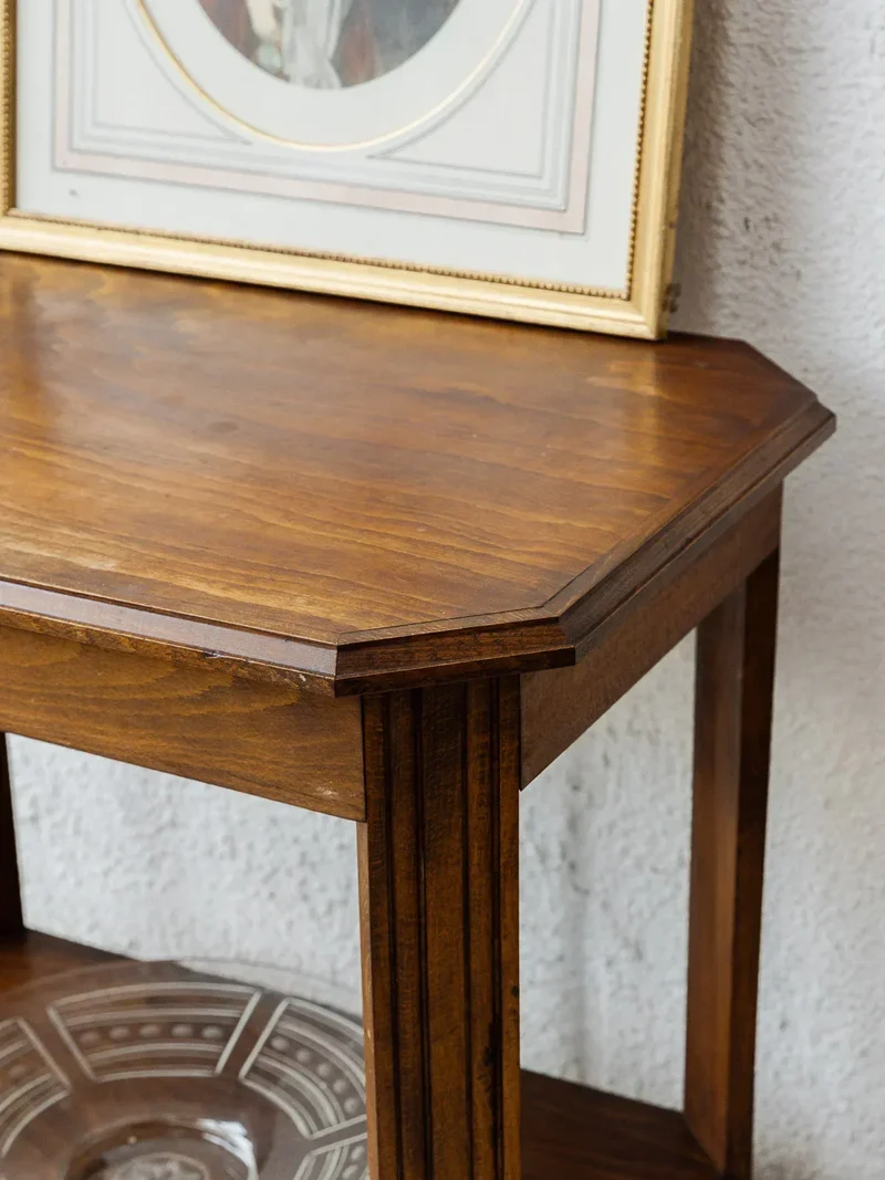 Francine, la table d'appoint en bois N°217