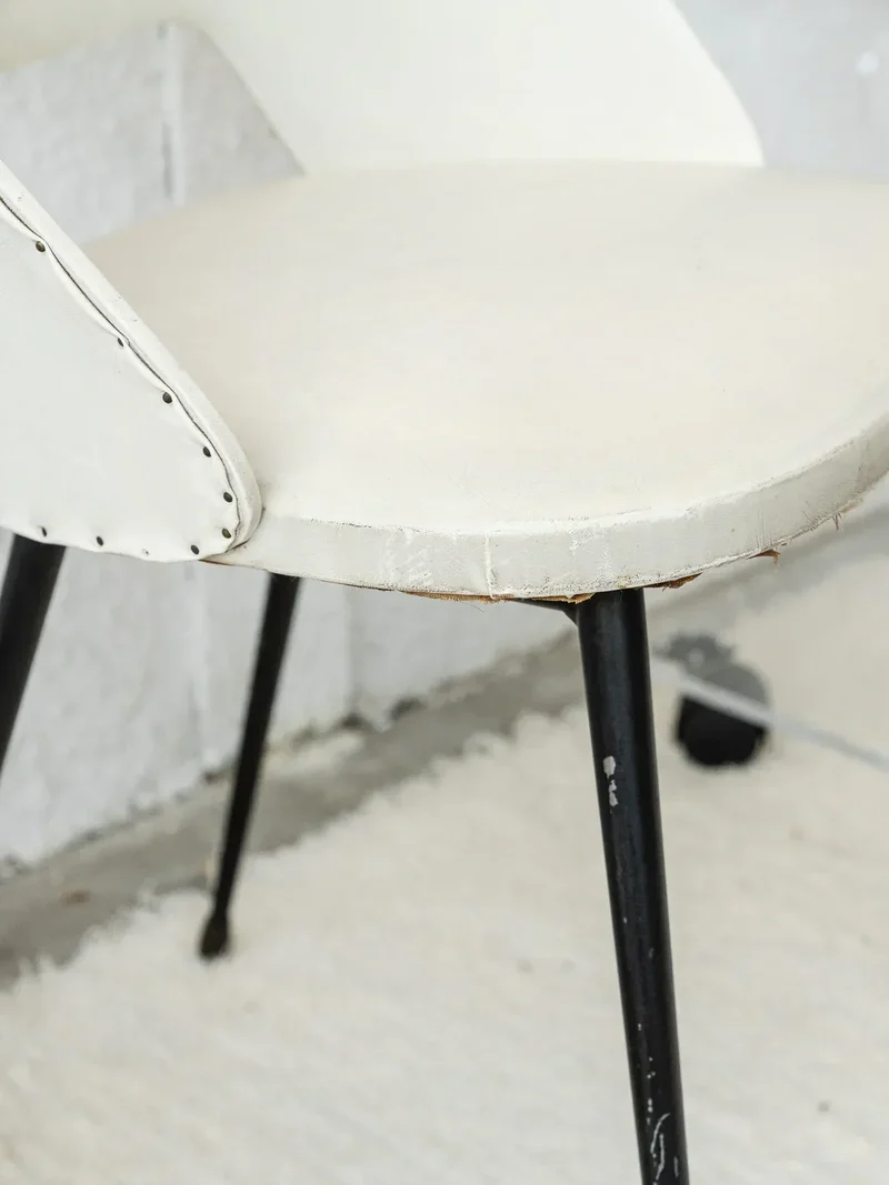 Alma, la chaise blanche N°616