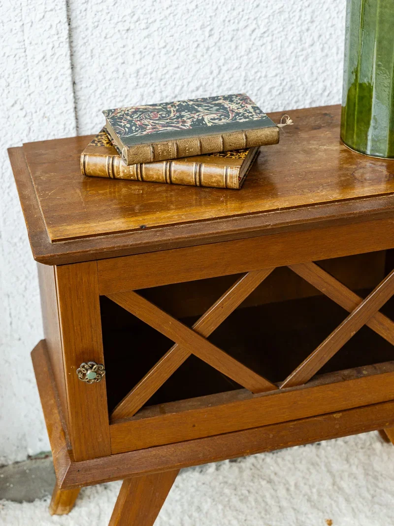 Odile, la table de chevet en bois N°1217
