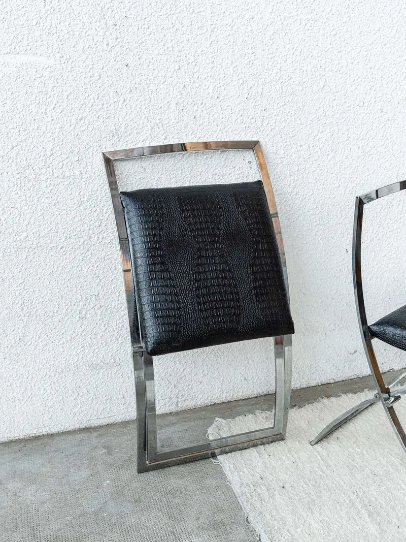 Alma, la paire de chaises en métal N°594