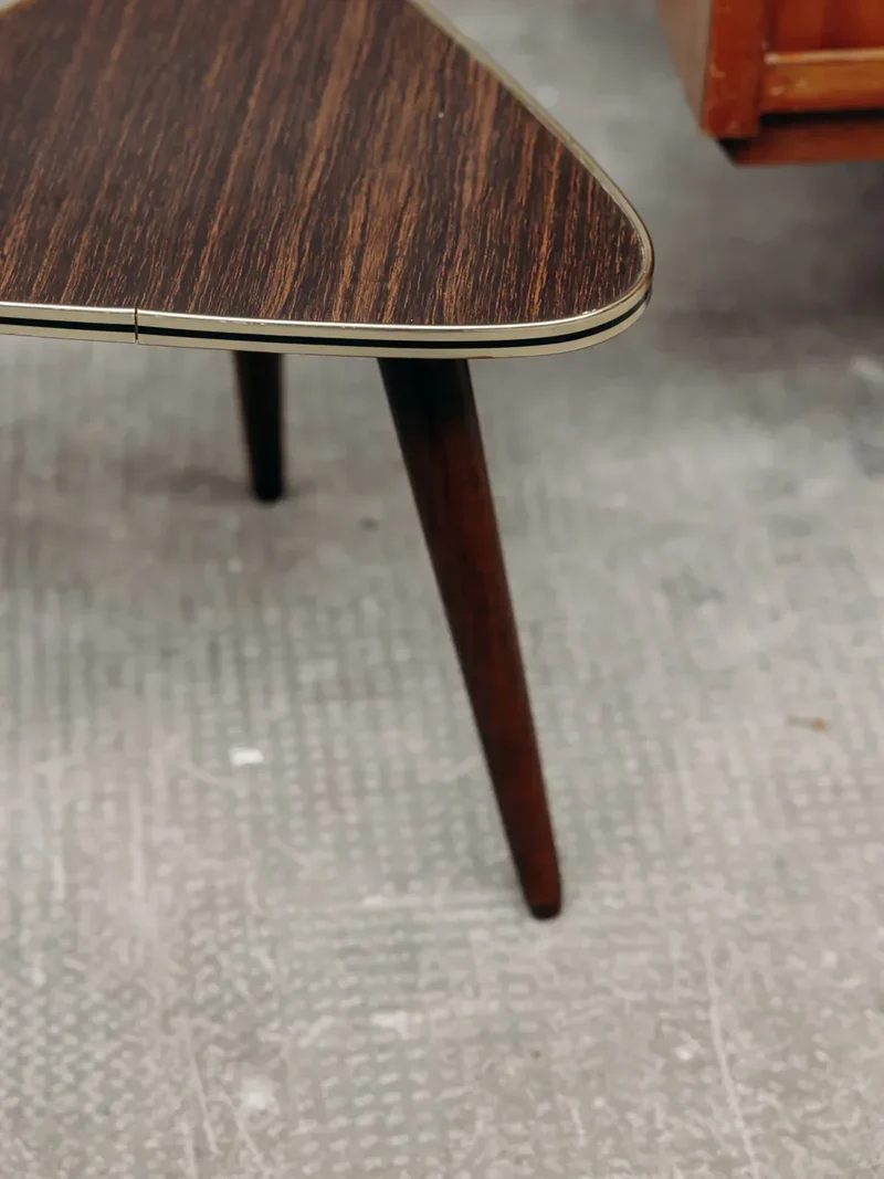 Hanna, la table d'appoint N°258
